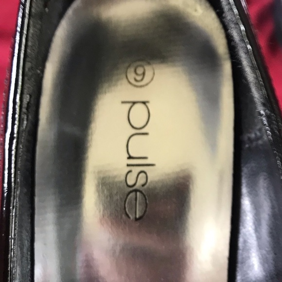 Pulse black satin and Patton leather heels Size 9 - Picture 7 of 7